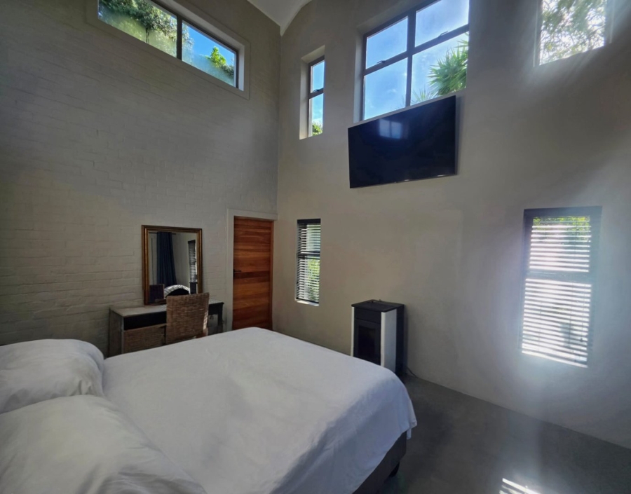 5 Bedroom Property for Sale in Wilderness Central Western Cape